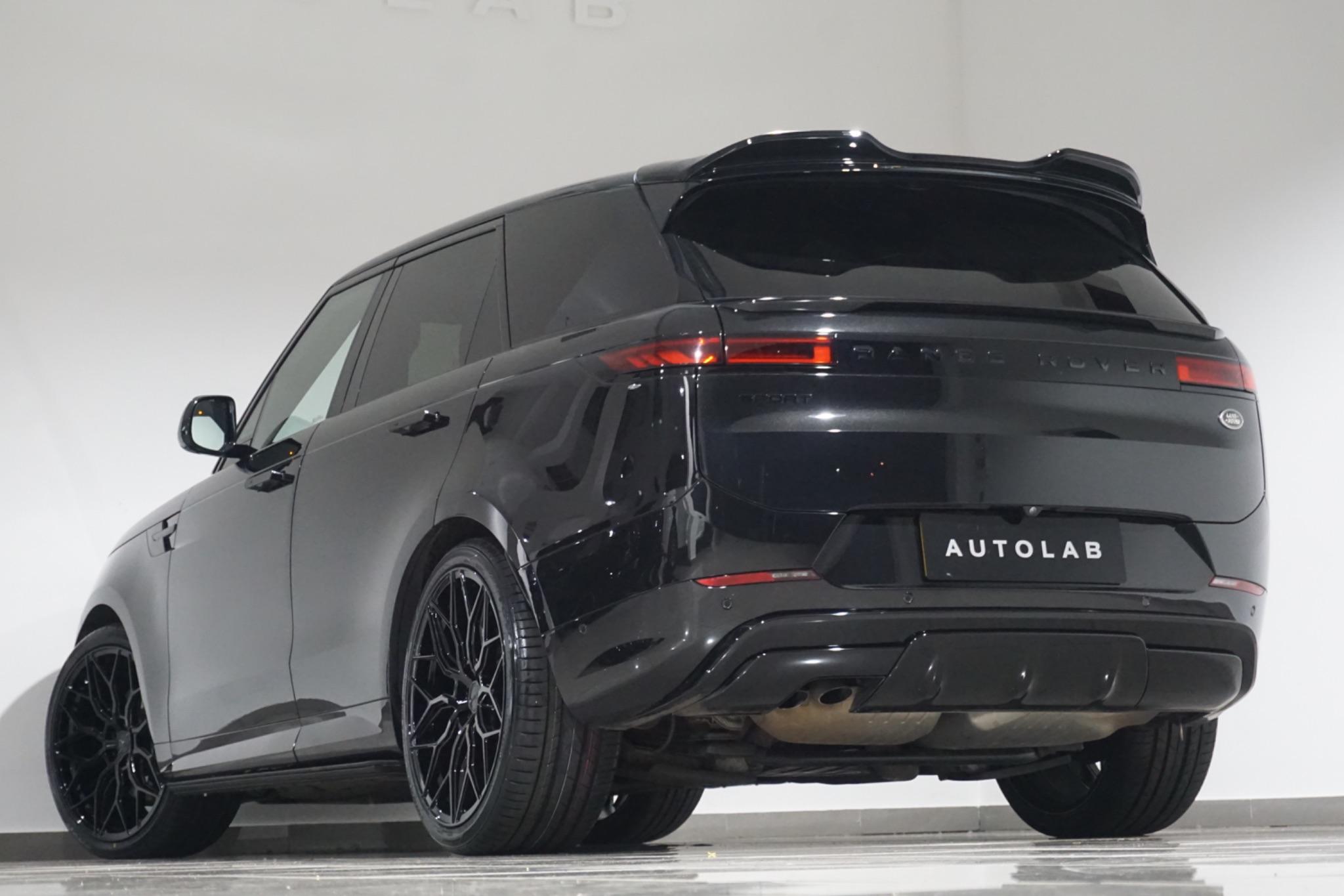 Land Rover Range Rover Sport 3.0 D300 MHEV Dynamic SE Auto 4WD Euro 6 (s/s) 5dr